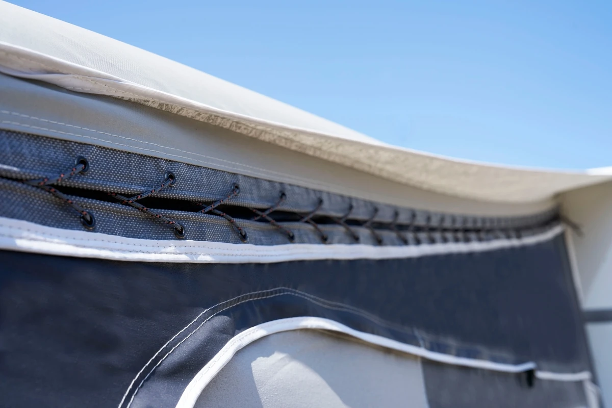Isabella Ventura Air Dove 400 Caravan Awning 4 Isabella Ventura Air Dove 400 Caravan Awning - Image 4