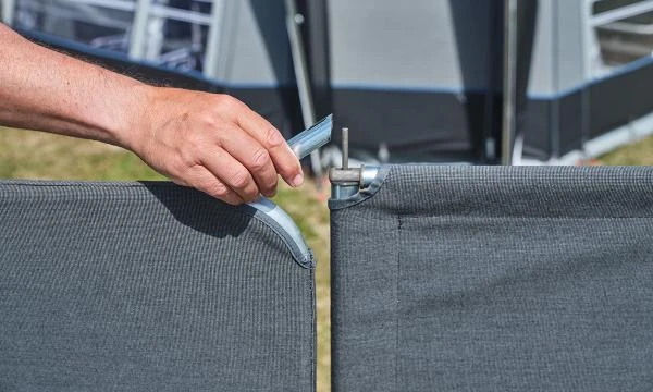 Isabella Mega Windscreen Gate 2 Isabella Mega Windscreen Gate - Image 2